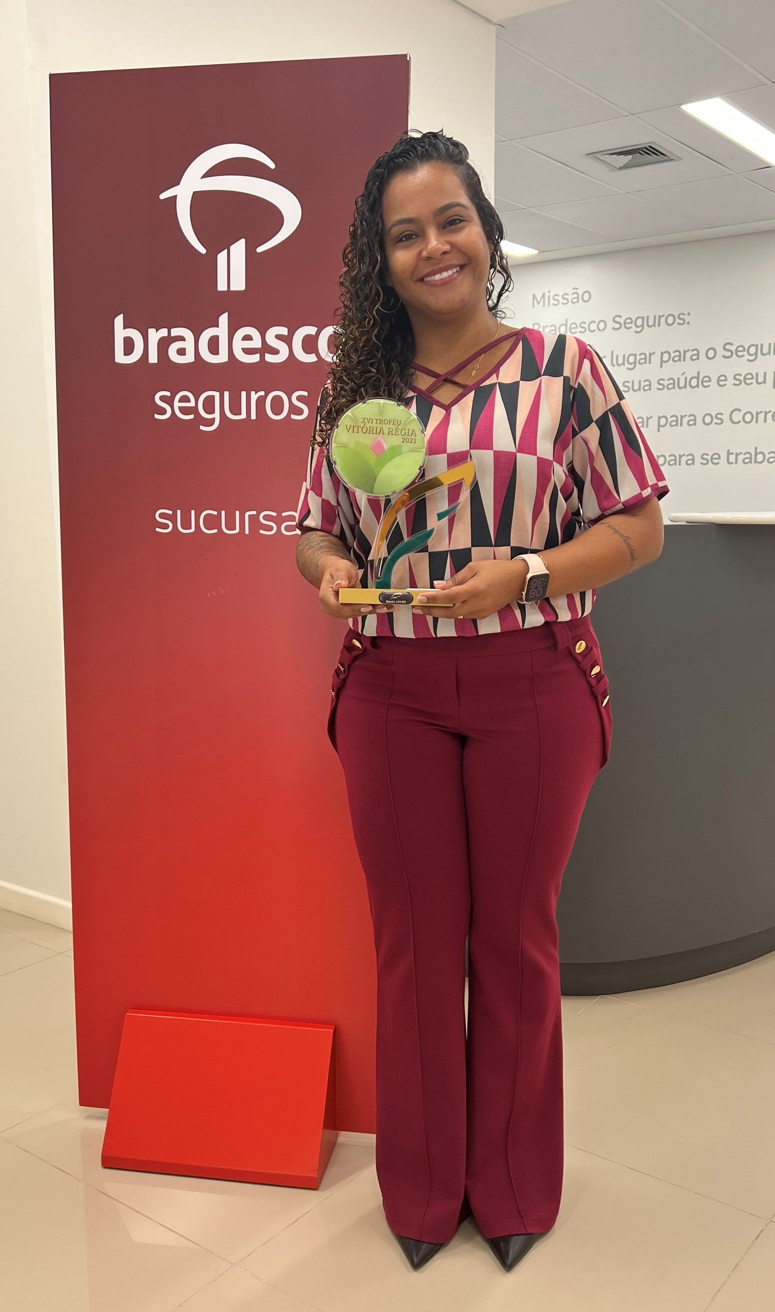 SINCOR RECEBE DEPOIMENTO DE EDJANE SILVA SUPERINTENDENTE COMERCIAL DA  BRADESCO SEGUROS